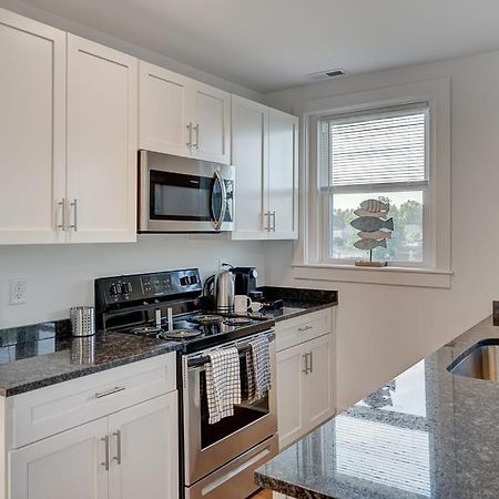 Greatly Located And Elegant 1Br With Parking Apartment Durham Luaran gambar