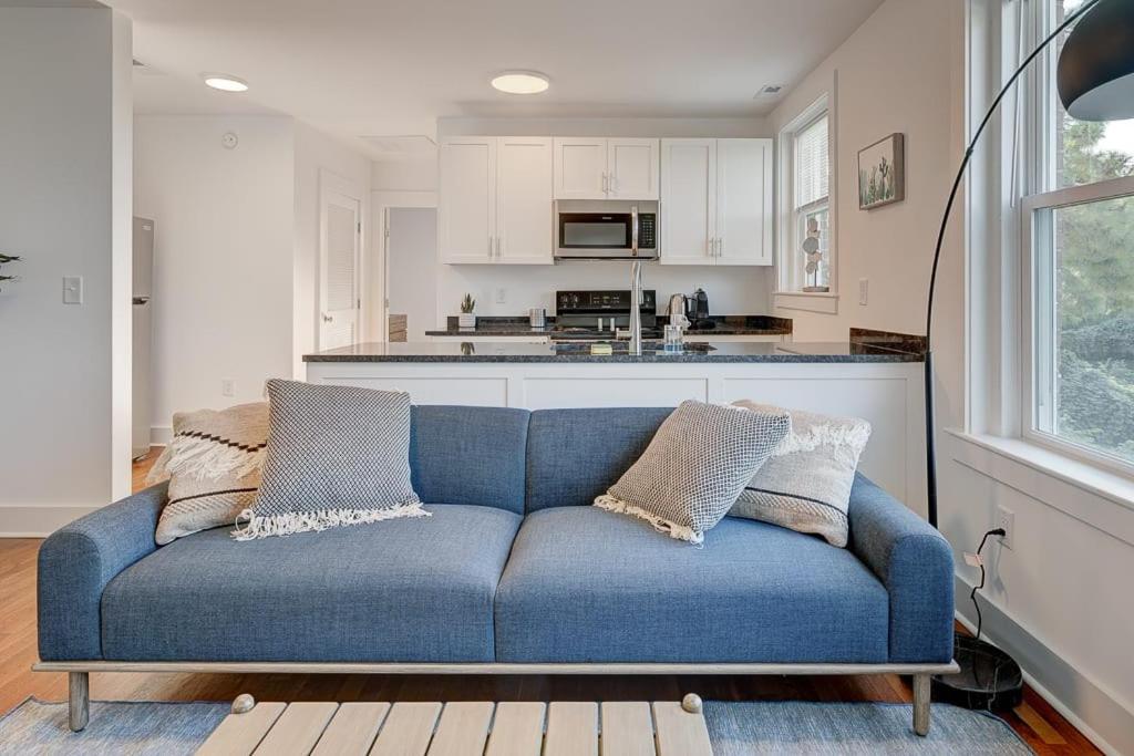 Greatly Located And Elegant 1Br With Parking Apartment Durham Luaran gambar
